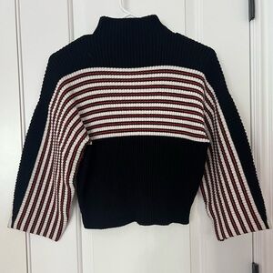Size small sweater stripped.
